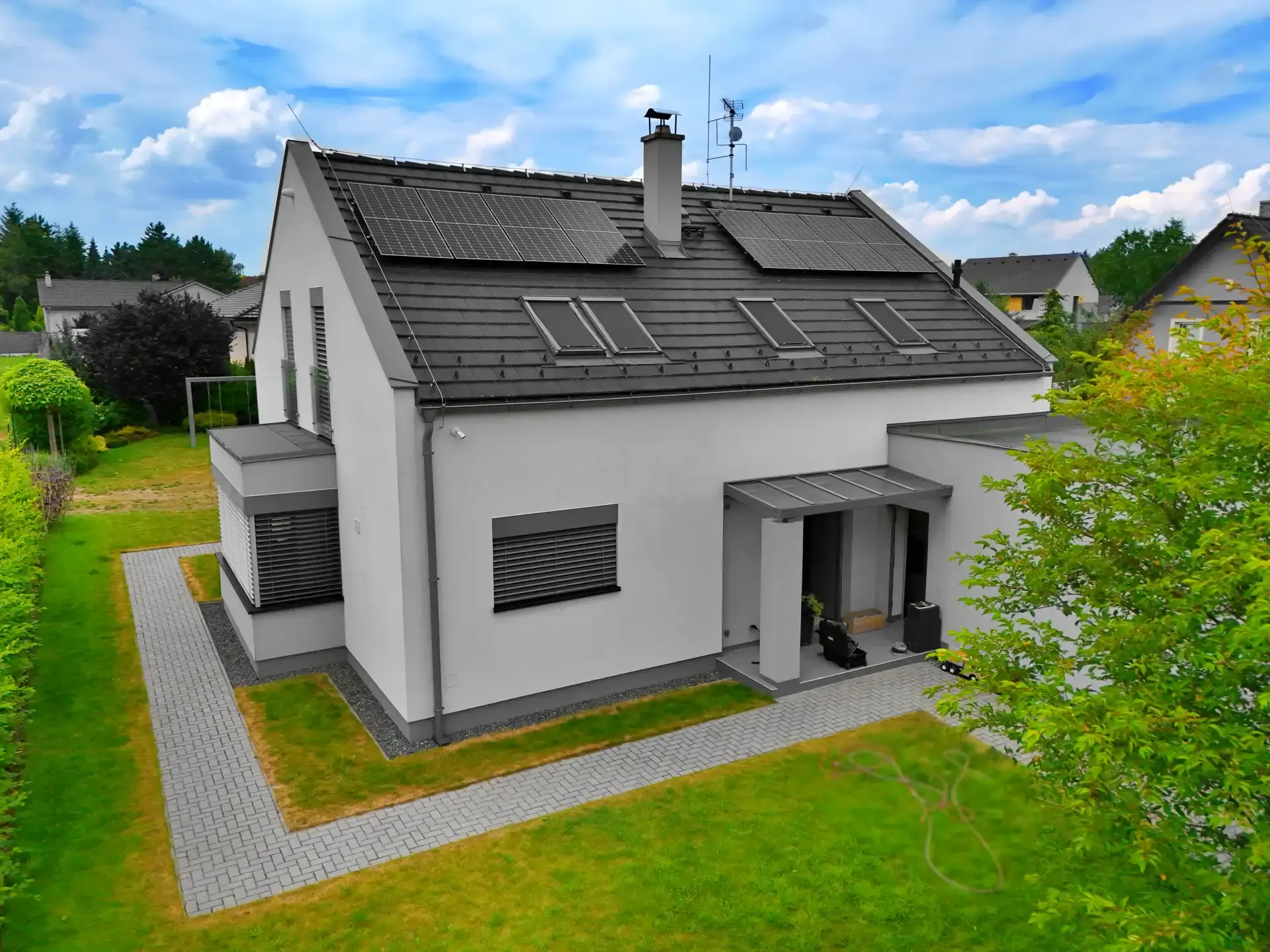 Fotovoltaika SOLAR BARON® – solární panely na střeše, Doksy u Kladna